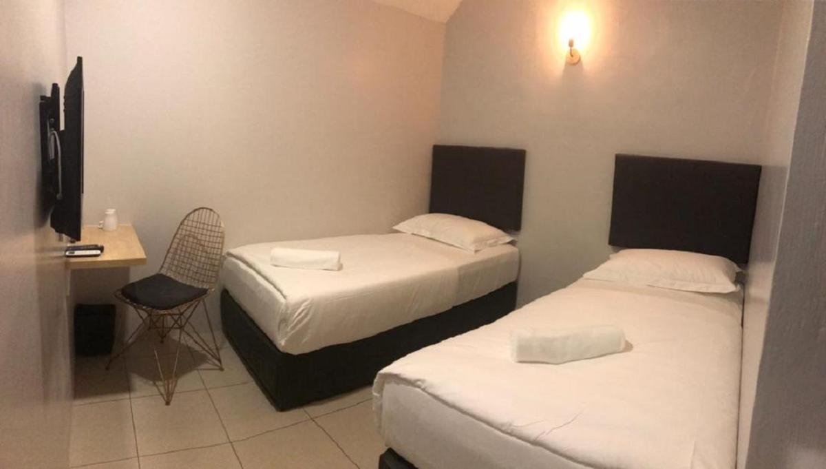 Hotel Hako Xpress Skudai Baru Johor Bahru Exterior foto